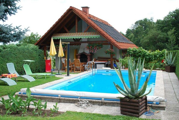 Garten mit Swimmingpool | © Tourismusverband Bad Blumau